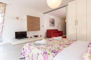Postel nebo postele na pokoji v ubytování Apartments & rooms DDD2