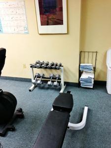 Spordikeskus ja/või sportimisvõimalused majutusasutuses Coast Wenatchee Center Hotel