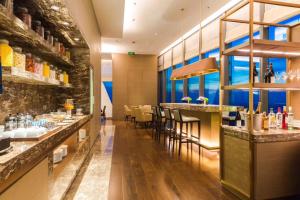 Foto da galeria de Suning Galaxy International Hotel Zhenjiang em Zhenjiang
