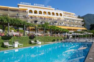 Sundlaugin á Hotel Ascona eða í nágrenninu