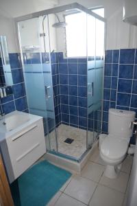 Phòng tắm tại Appartement T4 Schoelcher