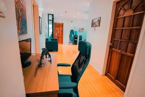 Posezení v ubytování Kingswick Residences & Lodge