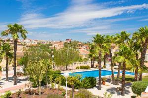 Bazén v ubytování CH Isla Menorca Ciudad Quesada nebo v jeho okolí
