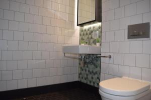 Salle de bains dans l'établissement London City Island 3 Bedroom Luxury Apartments, Canary Wharf