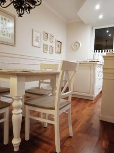 Televízia a/alebo spoločenská miestnosť v ubytovaní apartament