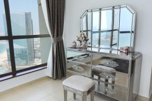 Gallery image of Luxury Casa - Marvel Sea View Apartment JBR Beach 2BR in Dubai