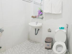 Phòng tắm tại Hai Phuong Tuyen Guesthouse