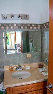 CW2 Casa Wasabi 2bed+1bath tesisinde bir banyo