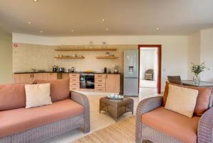 Dapur atau dapur kecil di Limoni Luxury Suites
