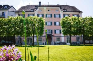 Aed väljaspool majutusasutust Palais Bad Ragaz