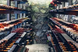 Supermarket nebo jiné obchody v  hotelu nebo okolí