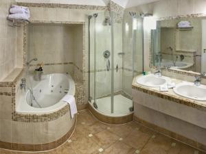 Koupelna v ubytování Hotel Hoffmeister