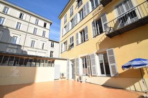 Budynek, w którym mieści się apartament