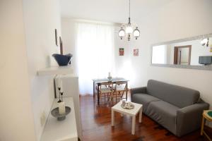 Posezení v ubytování MECENATE DELUXE COLOSSEUM