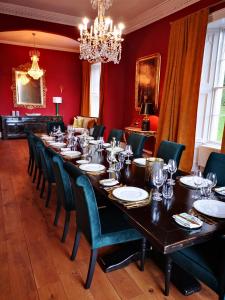 ห้องอาหารหรือที่รับประทานอาหารของ Balnakeilly House - Luxury Lodging
