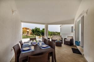 Gallery image of Caneis Apartments in San Teodoro