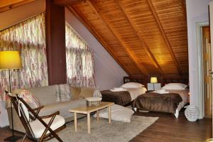 Gallery image of Chalet Coquelicot (Co-cli-co) relax in nature in Kalavrita