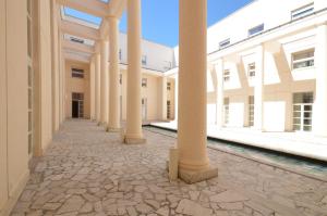 Фотография из галереи Palazzo Esedra в Неаполе