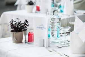 Seehotel Enzian italokat is kínál