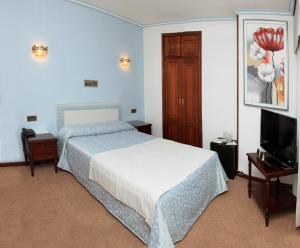 Gallery image of Hotel Don Pepe in Poio