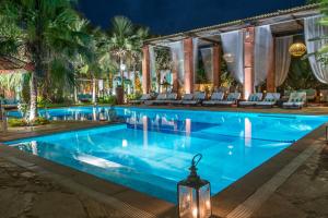 Bazén v ubytování Pedra da Laguna Boutique Hotel SPA nebo v jeho okolí