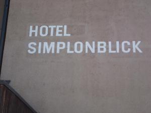 Vottorð, verðlaun, skilti eða annað skjal til sýnis á Hotel Simplon-Blick