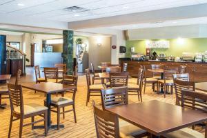 Gallery image of Sleep Inn & Suites Oregon in Oregon