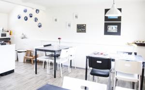 Fossardalur Guesthouse休息區