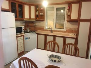 Kuchyň nebo kuchyňský kout v ubytování Seaside Villas Rental