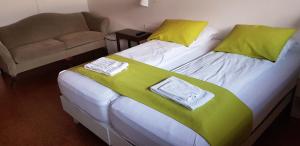 Letto o letti in una camera di Apotek Guesthouse
