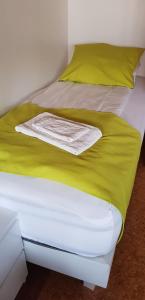 Letto o letti in una camera di Apotek Guesthouse