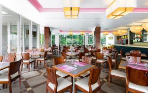 Restaurace v ubytování Aiyara Grand Hotel
