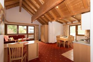 Posedenie v ubytovaní Hotel Garni Försterheim