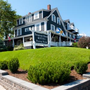 Gallery image of Telegraph House Motel in Baddeck