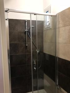 A bathroom at HOTEL CONDOR