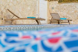 The swimming pool at or close to Villa Tipica Casa Tua