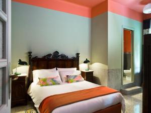 A bed or beds in a room at PratinnVatican