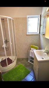 Ванна кімната в Seaview Antonija