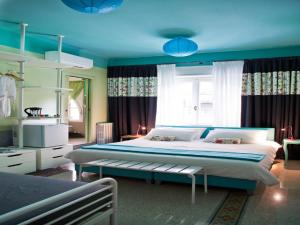 A bed or beds in a room at PratinnVatican