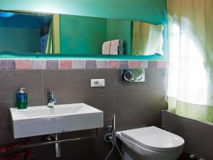 A bathroom at PratinnVatican