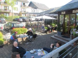Hosté ubytování Hotel zur Burg Nürburg
