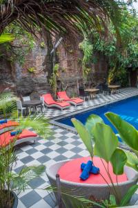 Bazén v ubytování Abian Srama Hotel and Spa nebo v jeho okolí