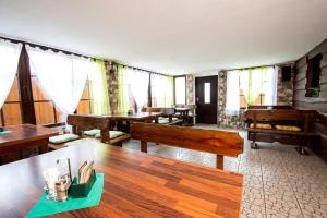 Un lugar para sentarse en Rodinný hotel Myslivna