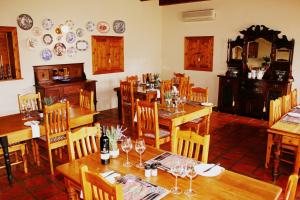 
A restaurant or other place to eat at Rietfontein Ostrich Palace
