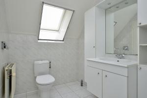 Ένα μπάνιο στο Magnificent farmhouse in Central Holland 4A & 2C +27 φωτογραφίες