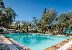 The swimming pool at or close to Mastrogiannis villa Dafne
