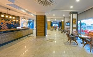 Posezení v ubytování Monart City Hotel - All Inclusive Plus