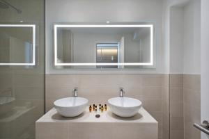 A bathroom at Modica Beach Resort