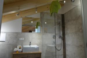 حمام في Pension Alpenblick