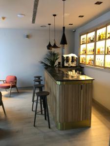 HOTEL TORRENT的咖啡和沏茶工具